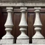 Balaustrada histórica arquitectónica, guía técnica sobre criterios, materiales y restauración patrimonial.